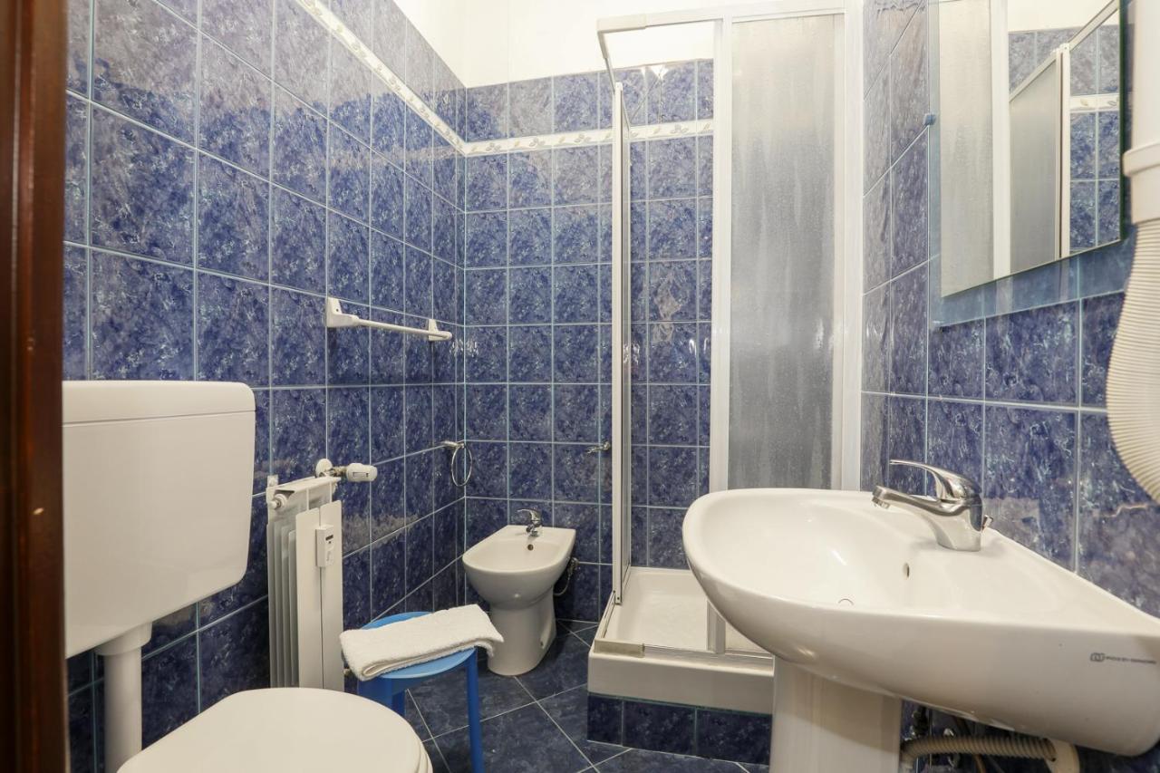 Mini hotel Генуя Экстерьер фото