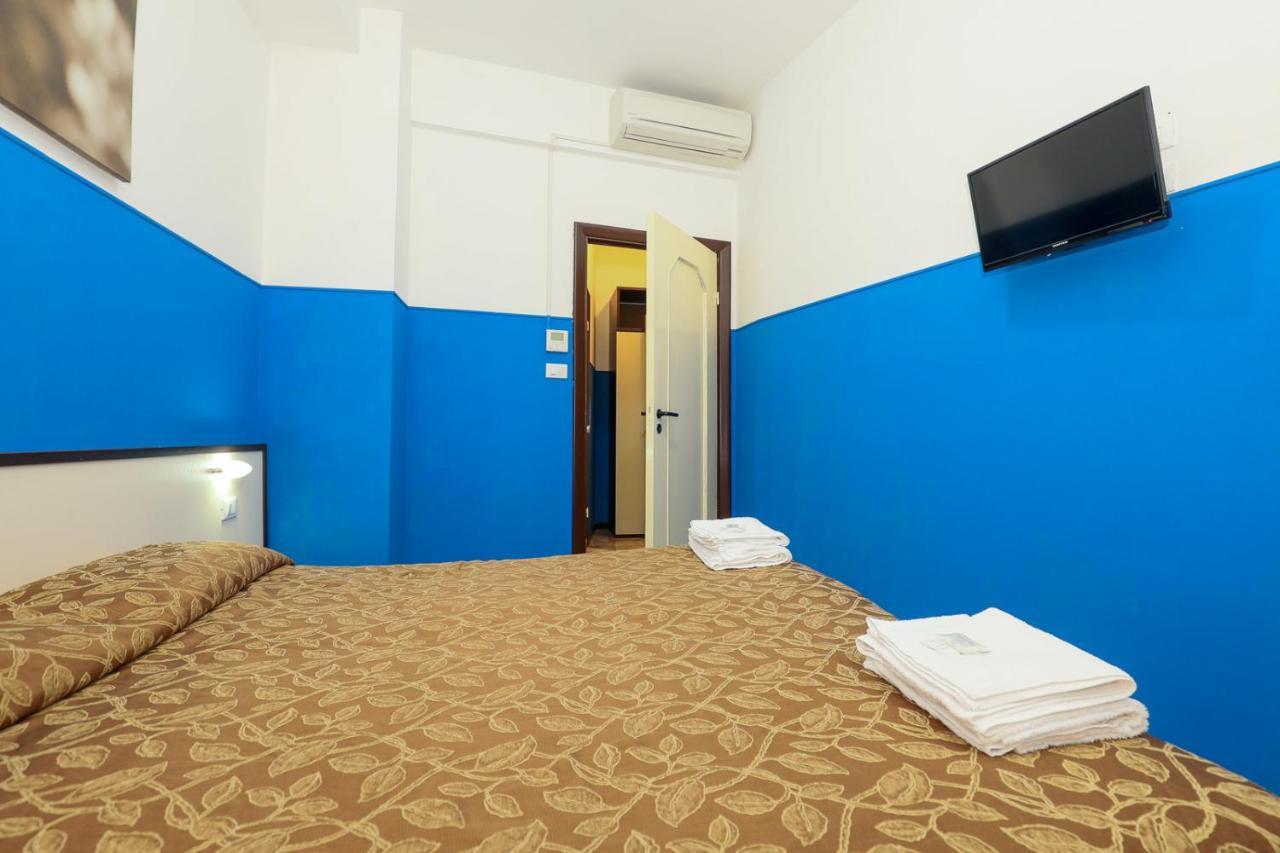 Mini hotel Генуя Экстерьер фото