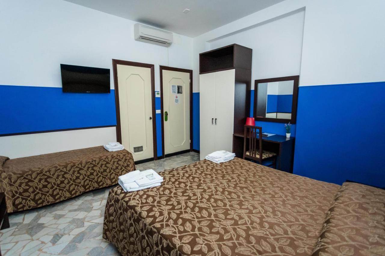 Mini hotel Генуя Экстерьер фото