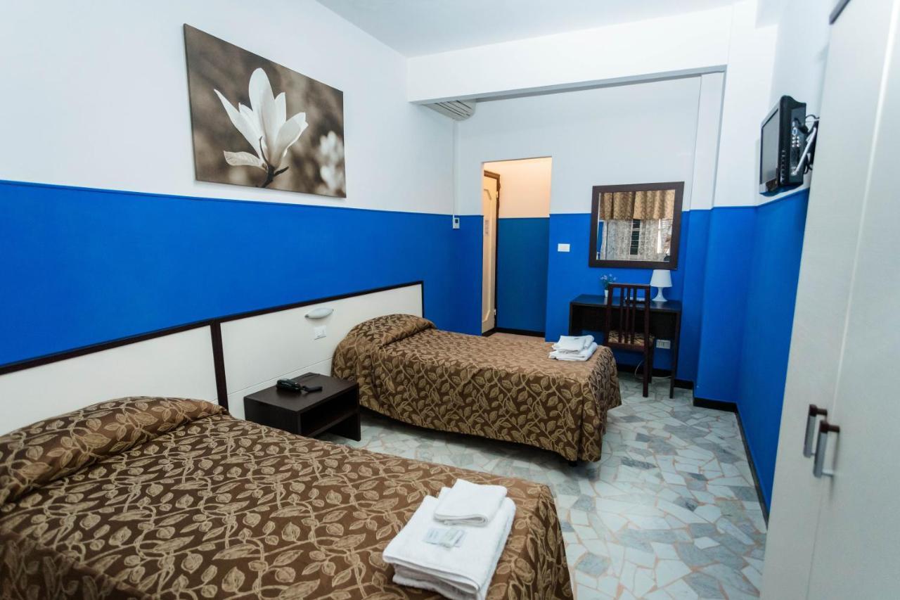 Mini hotel Генуя Экстерьер фото