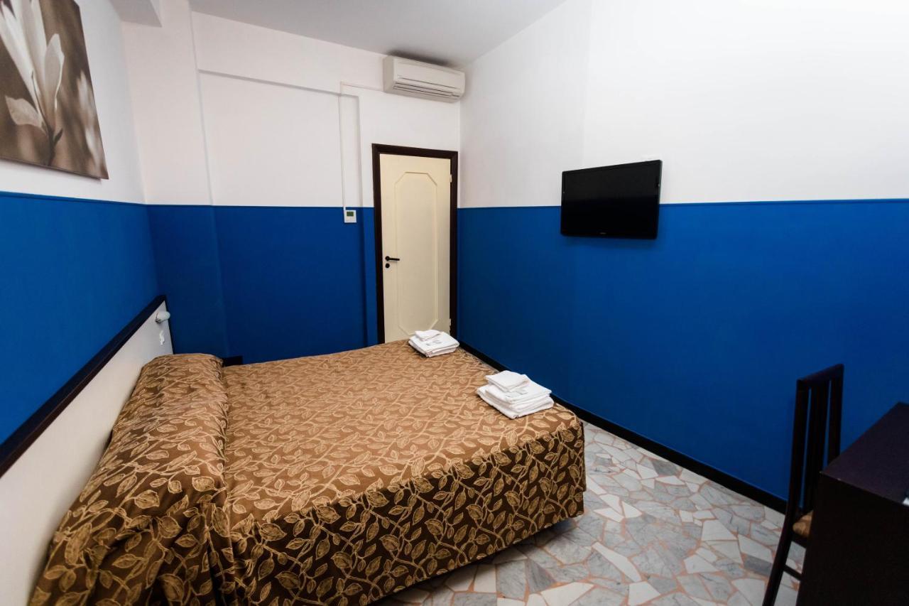 Mini hotel Генуя Экстерьер фото
