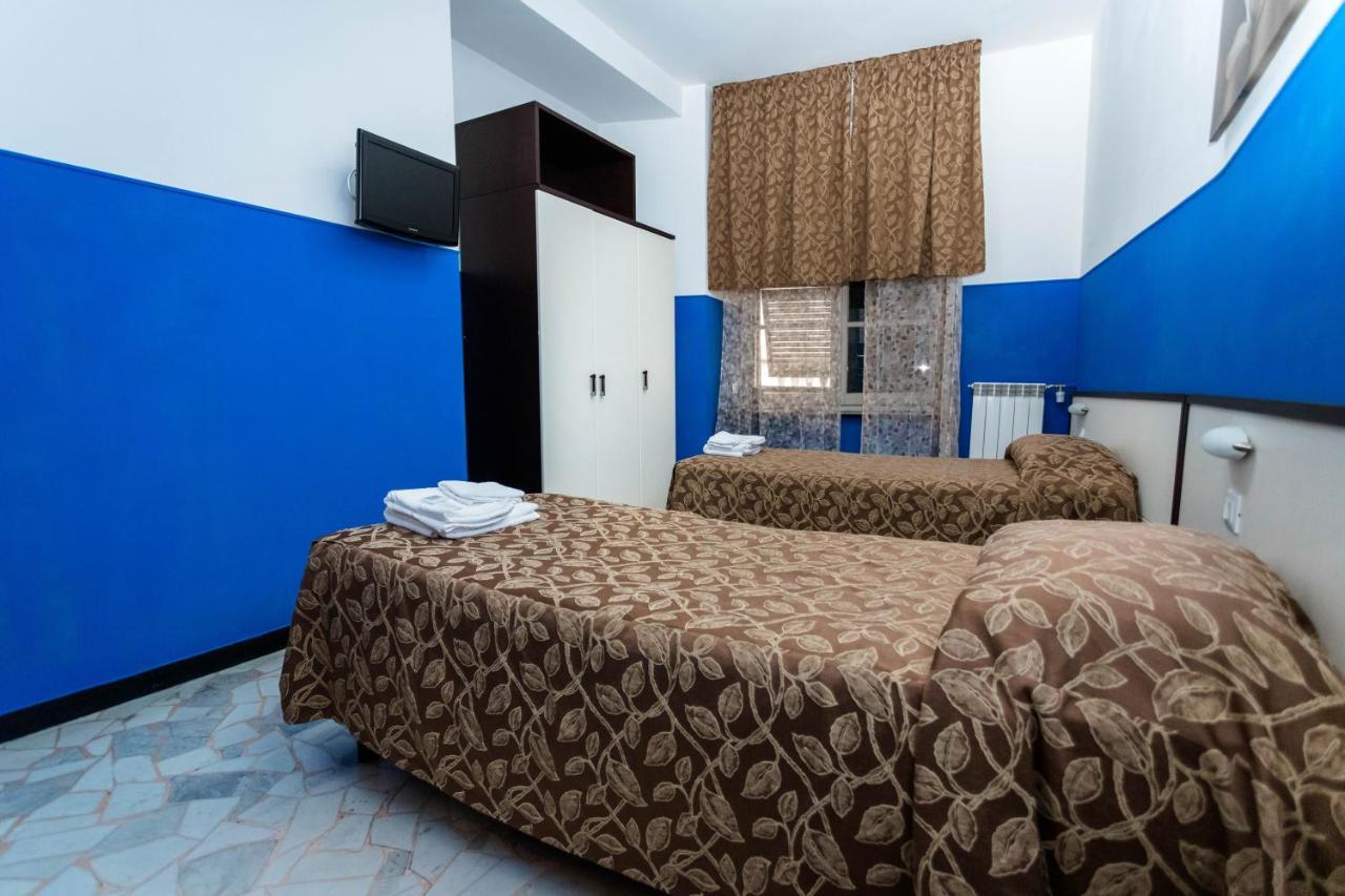 Mini hotel Генуя Экстерьер фото