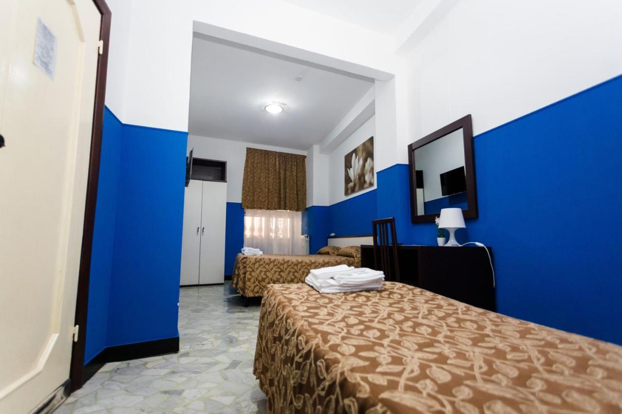 Mini hotel Генуя Экстерьер фото